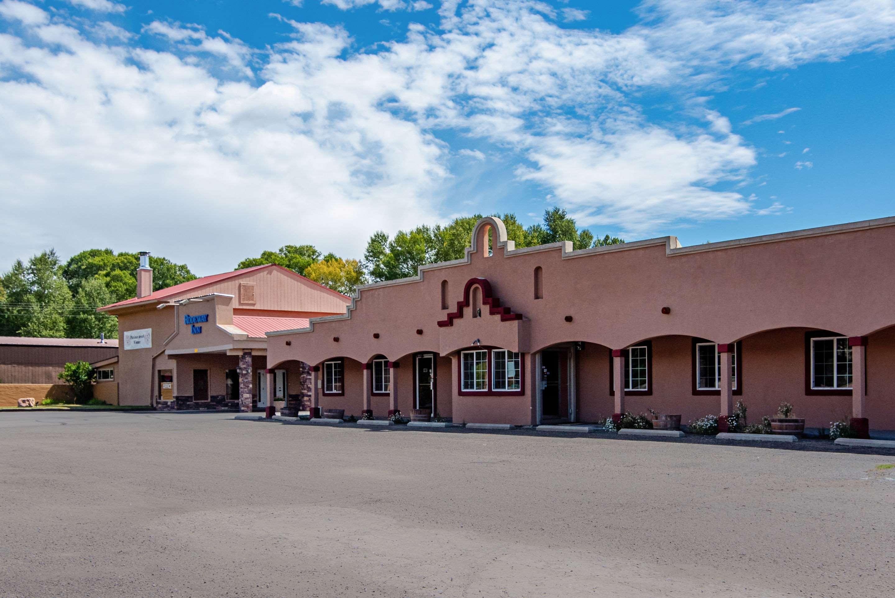 Rodeway Inn Gunnison Exterior photo