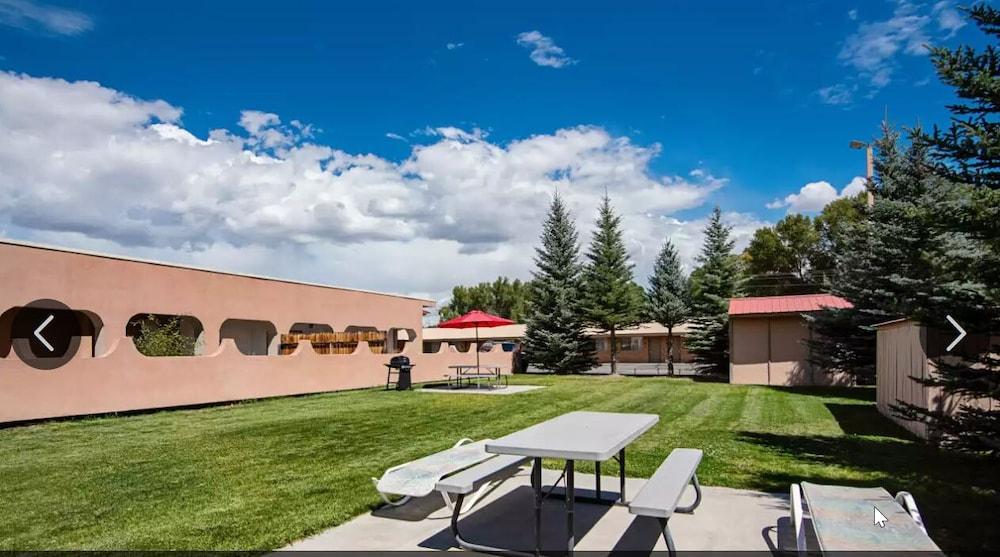 Rodeway Inn Gunnison Exterior photo